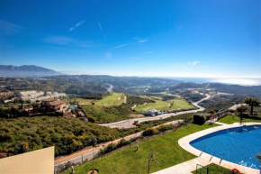 BT65 - Spectacular Golf, Sea and Mountain Views